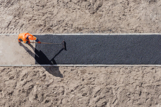 Nexpave worker.